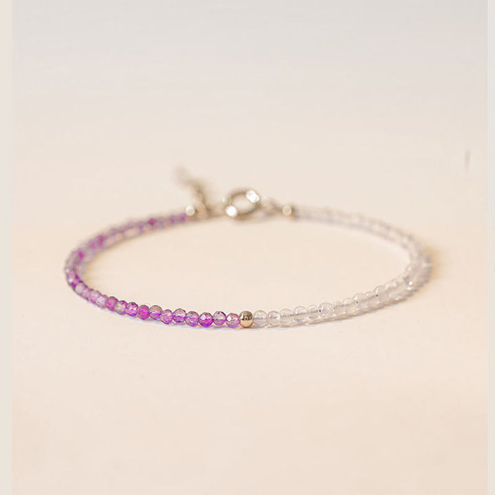 Bracelet de paix intérieure en cuivre plaqué or 14 carats avec perles ultra-fines en améthyste naturelle de 2,5 mm et Buddha Stones