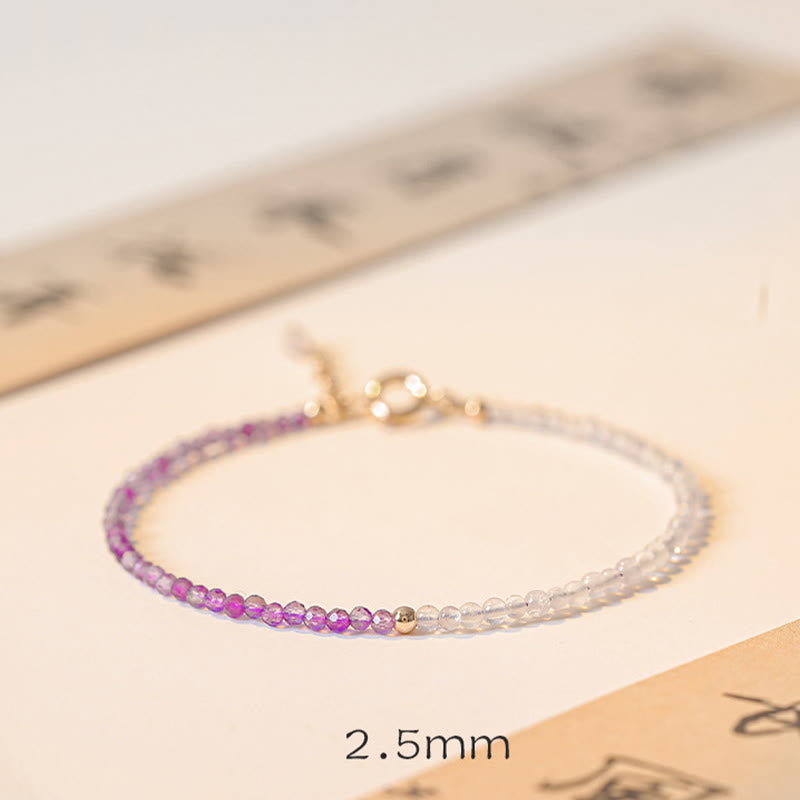 Bracelet de paix intérieure en cuivre plaqué or 14 carats avec perles ultra-fines en améthyste naturelle de 2,5 mm et Buddha Stones