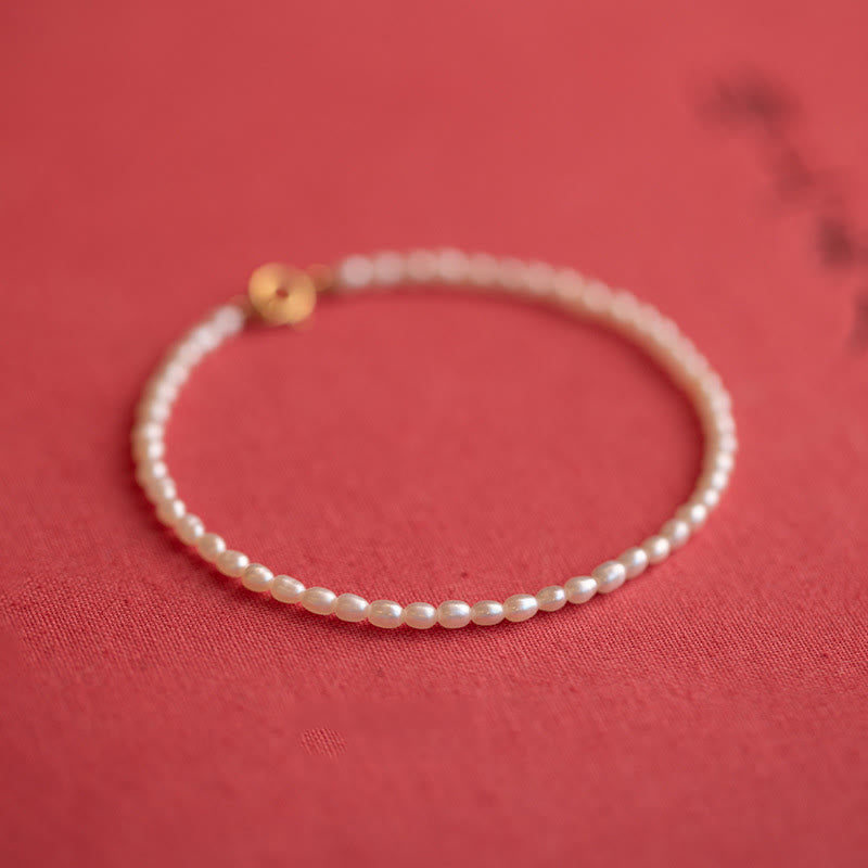 Bracelet de sagesse en cuivre plaqué or 14 carats avec perles naturelles ultra fines de 2 mm et Buddha Stones