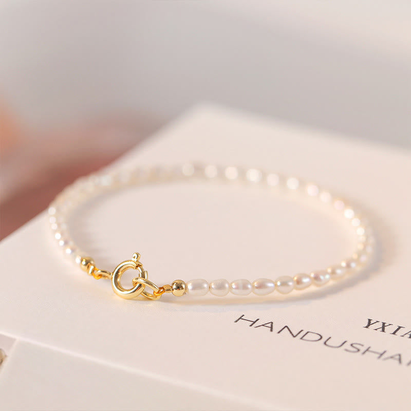 Bracelet de sagesse en cuivre plaqué or 14 carats avec perles naturelles ultra fines de 2 mm et Buddha Stones