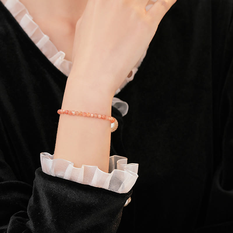 Bracelet de richesse en cuivre plaqué or 14 carats avec perles ultra-fines en pierre de soleil de 3 mm et Buddha Stones