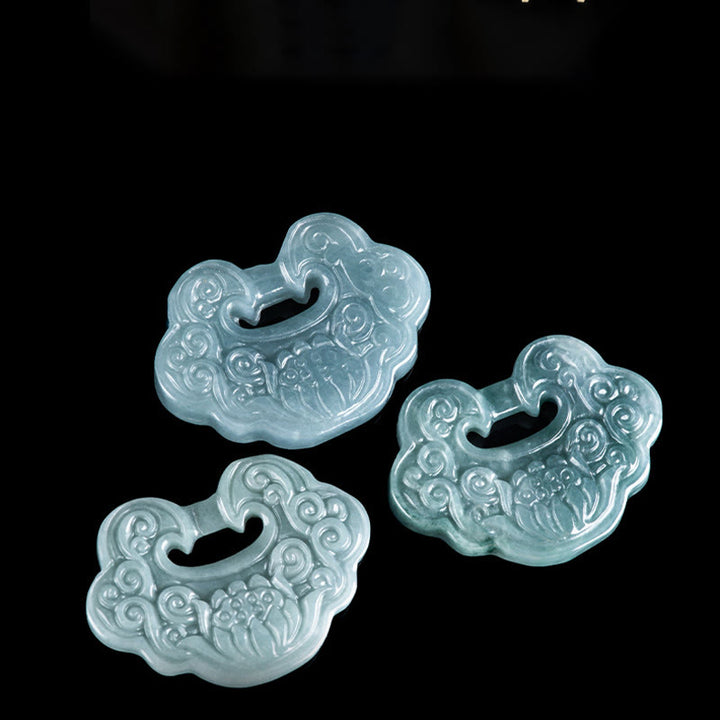 Collier pendentif en jade sculpté en forme de lotus avec Buddha Stones Ruyi Abondance Prospérité Abondance