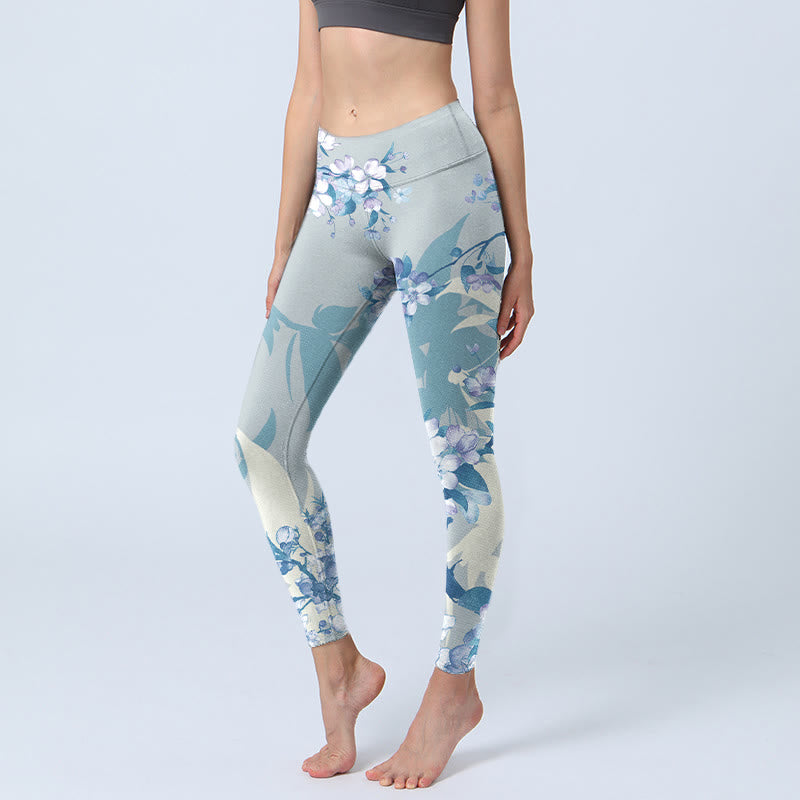 Pantalon de yoga pour femme avec imprimé fleurs blanches et bleues et Buddha Stones - Bleu clair - US18，UK/AU22，EU50 (4XL) - image 0