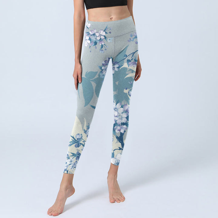 Pantalon de yoga pour femme avec imprimé fleurs blanches et bleues et Buddha Stones - image 5