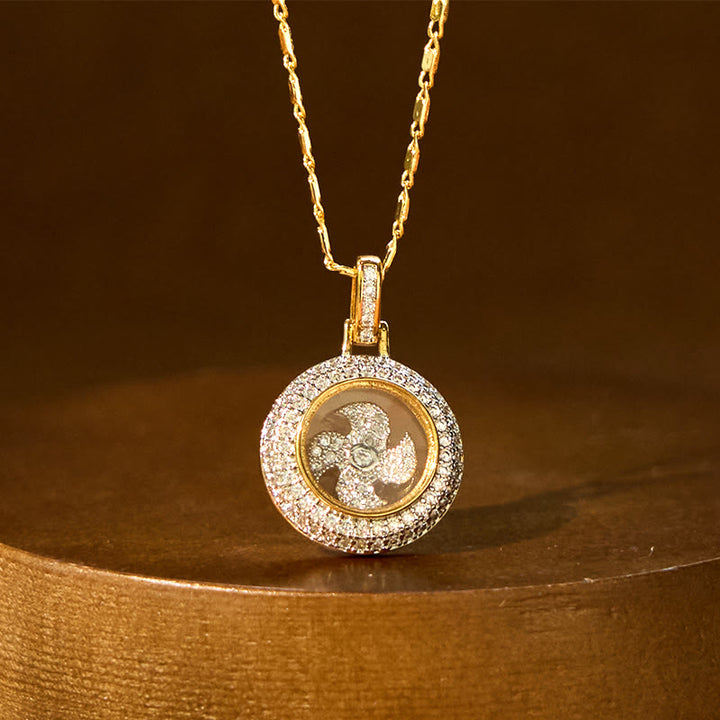 Collier pendentif rotatif en cuivre plaqué or et laiton avec moulin à vent et balance Fu