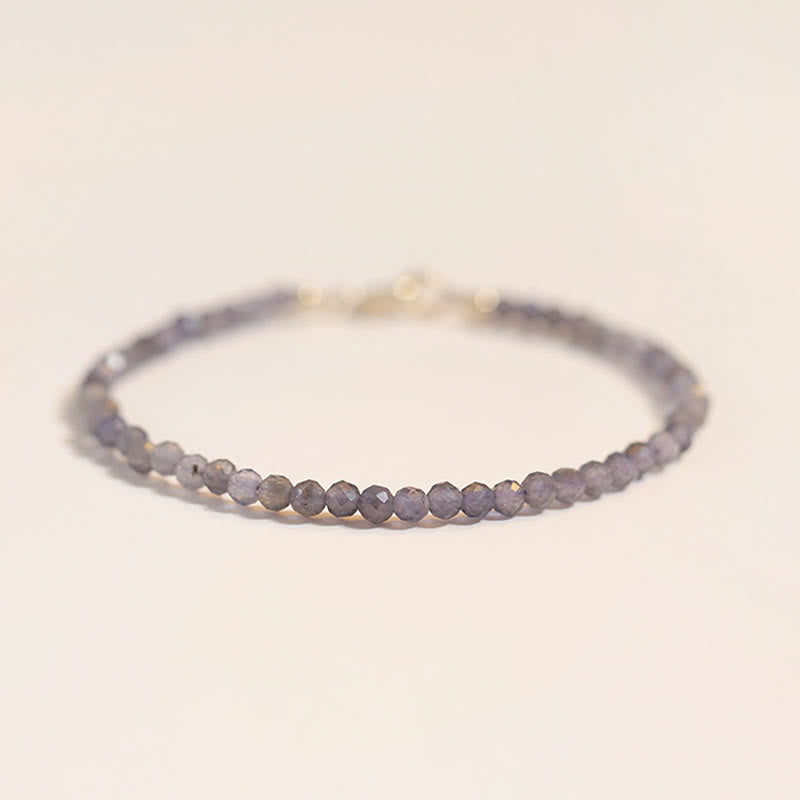 Bracelet de communication en cuivre plaqué or 14 carats avec perles ultra-fines en améthyste et iolite de 3 mm de Buddha Stones