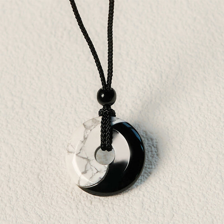Collier avec pendentif en corde tressée et Buddha Stones en obsidienne noire naturelle et turquoise blanche, boucle de paix Yin Yang
