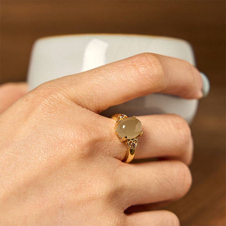 Bague ouverte porte-bonheur en cuivre en forme d'œuf de jade Hetian naturel en Buddha Stones