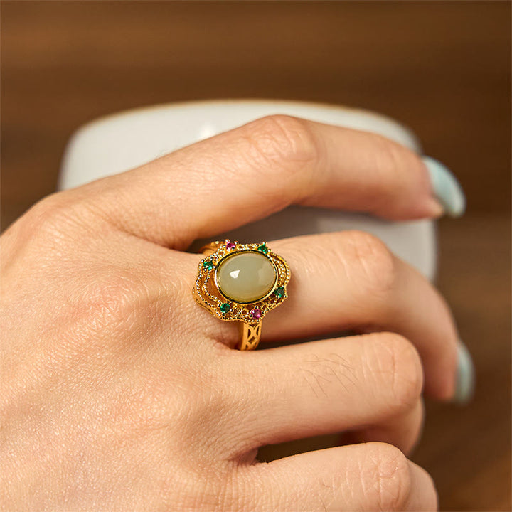 Bague porte-bonheur ouverte en cuivre avec motif creux en forme d'œuf en jade naturel Hetian de Buddha Stones