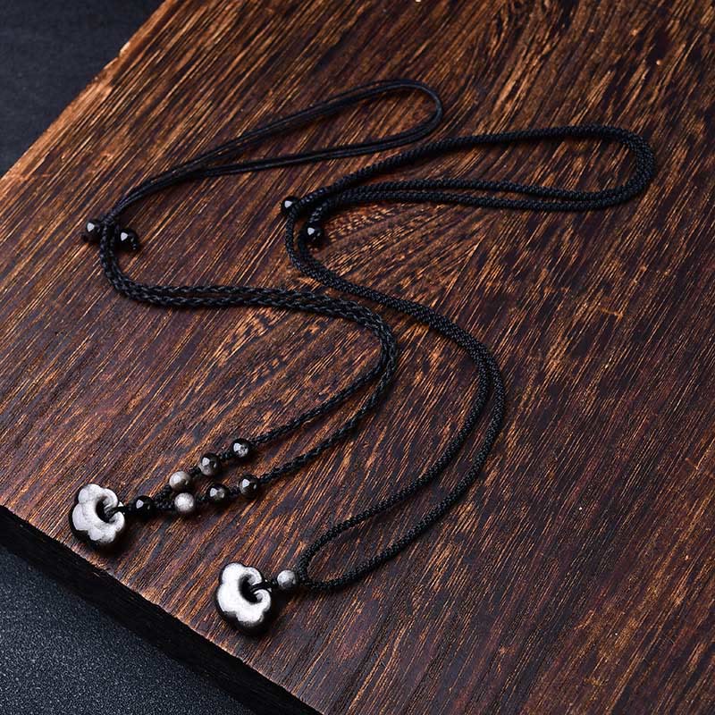 Collier pendentif apaisant en obsidienne argentée naturelle Buddha Stones et nuages de bon augure