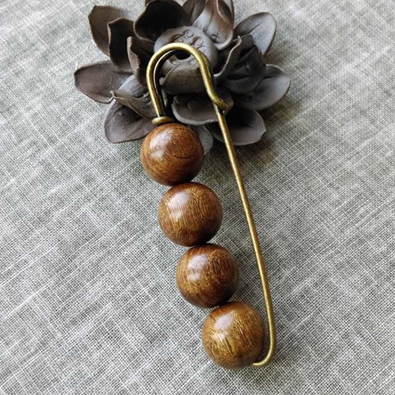 Buddha Stones Broche de guérison vintage en bois de santal, perles d'ébène, agathis alba, peltogyne