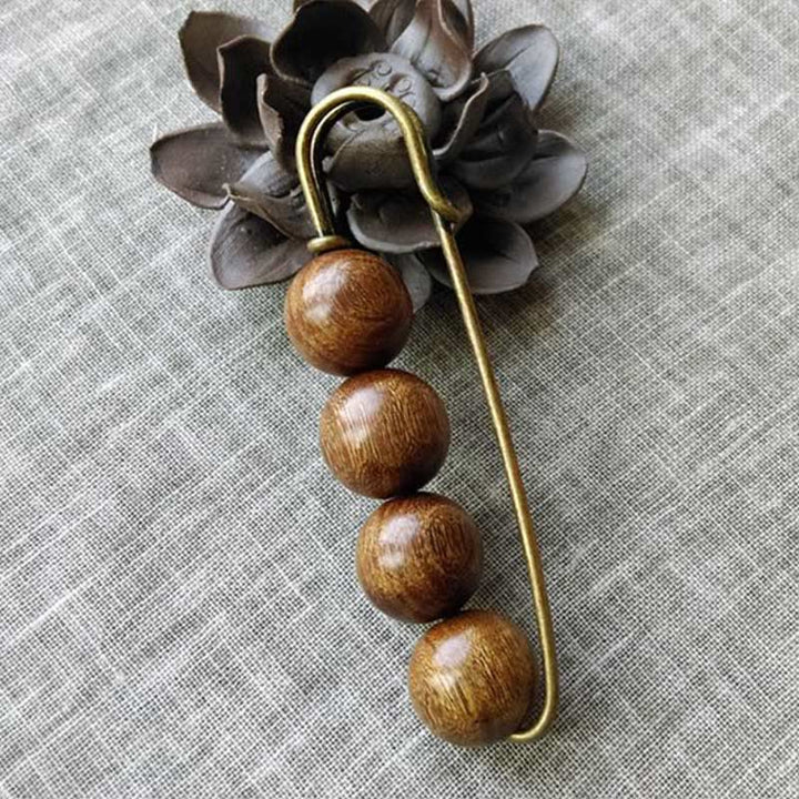 Buddha Stones Broche de guérison vintage en bois de santal, perles d'ébène, agathis alba, peltogyne
