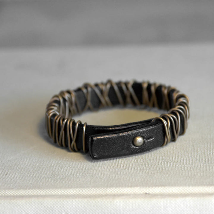 Bracelet d'équilibre en cuir et laiton avec Buddha Stones vintage