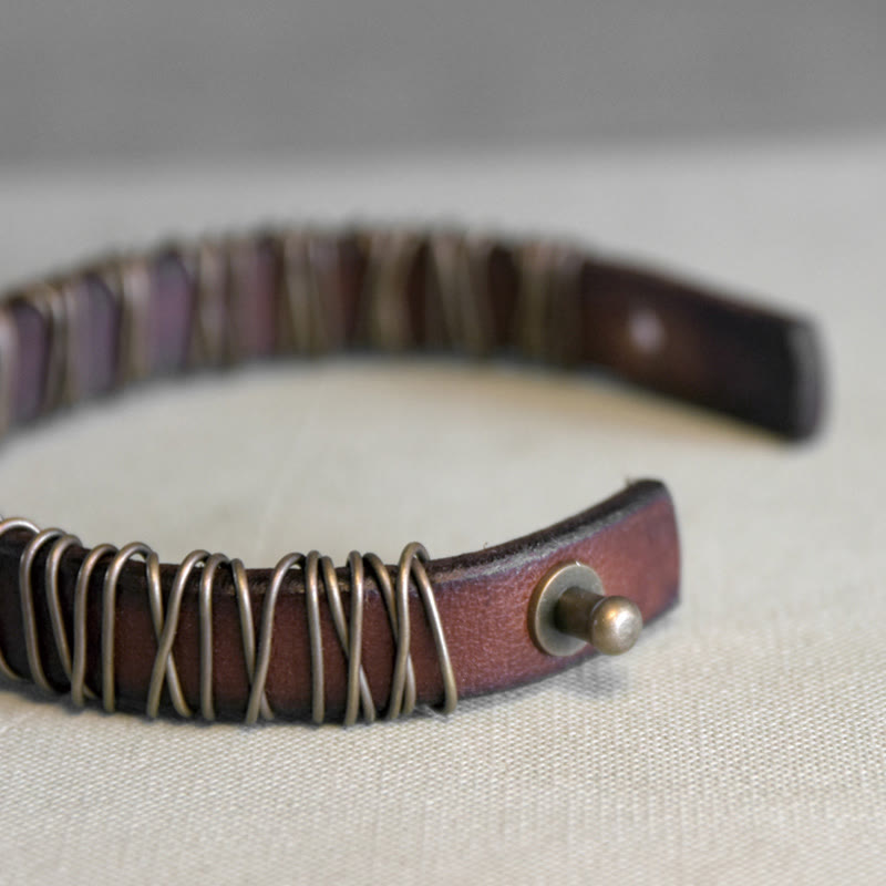 Bracelet d'équilibre en cuir et laiton avec Buddha Stones vintage