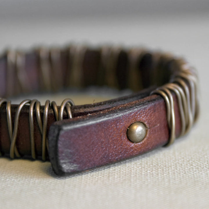 Bracelet d'équilibre en cuir et laiton avec Buddha Stones vintage