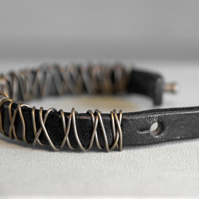 Bracelet d'équilibre en cuir et laiton avec Buddha Stones vintage