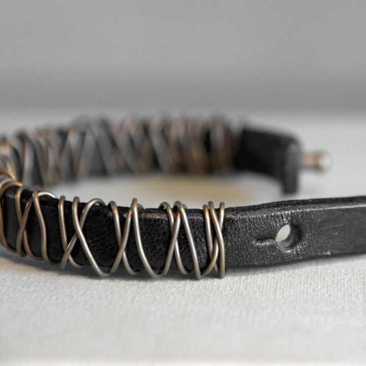 Bracelet d'équilibre en cuir et laiton avec Buddha Stones vintage