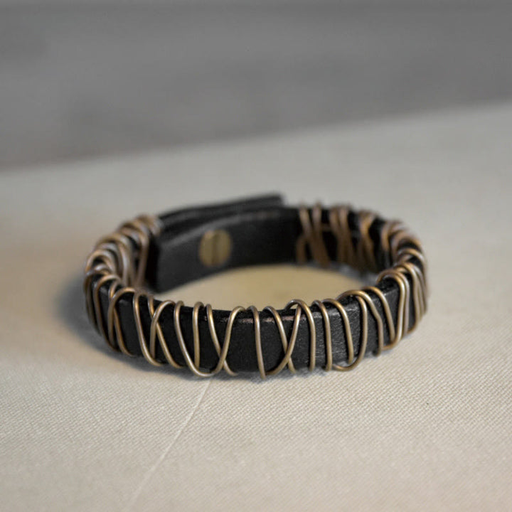 Bracelet d'équilibre en cuir et laiton avec Buddha Stones vintage