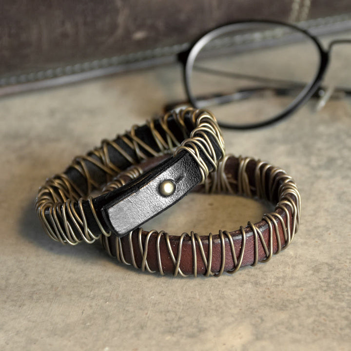 Bracelet d'équilibre en cuir et laiton avec Buddha Stones vintage