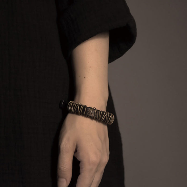 Bracelet d'équilibre en cuir et laiton avec Buddha Stones vintage