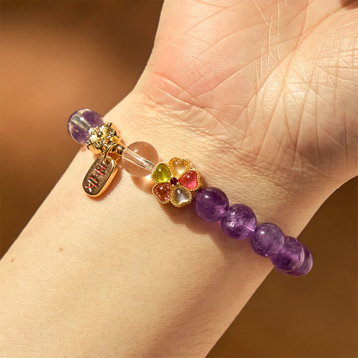 Bracelet à breloques en cristal blanc et améthyste naturelle de Buddha Stones - image 5
