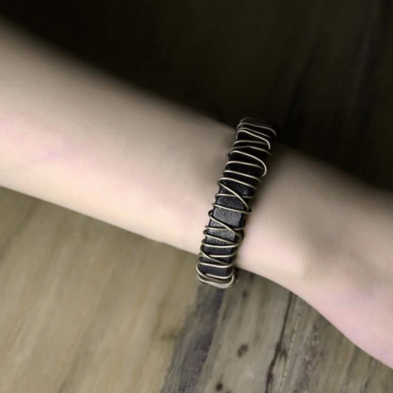 Bracelet d'équilibre en cuir et laiton avec Buddha Stones vintage