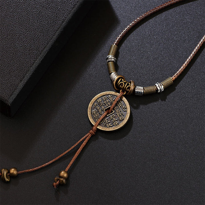 Collier pendentif en alliage de cuivre avec pendentif en forme de pièce de monnaie en alliage de cuivre de Buddha Stones Mountain Ghosts