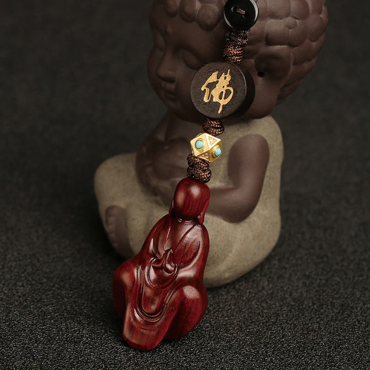 Porte-clés de protection Bouddha sans forme en bois de santal rouge à petites feuilles de Buddha Stones