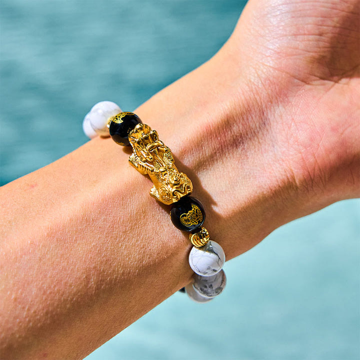 Bracelet de bénédiction en perles de Pixiu en onyx noir et turquoise blanc vintage Buddha Stones