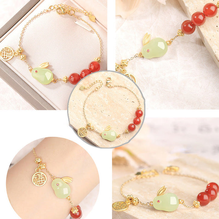 Bracelet en chaîne avec boucle porte-bonheur en Buddha Stones d'agate rouge et jade Hetian avec personnage Fu et lapin