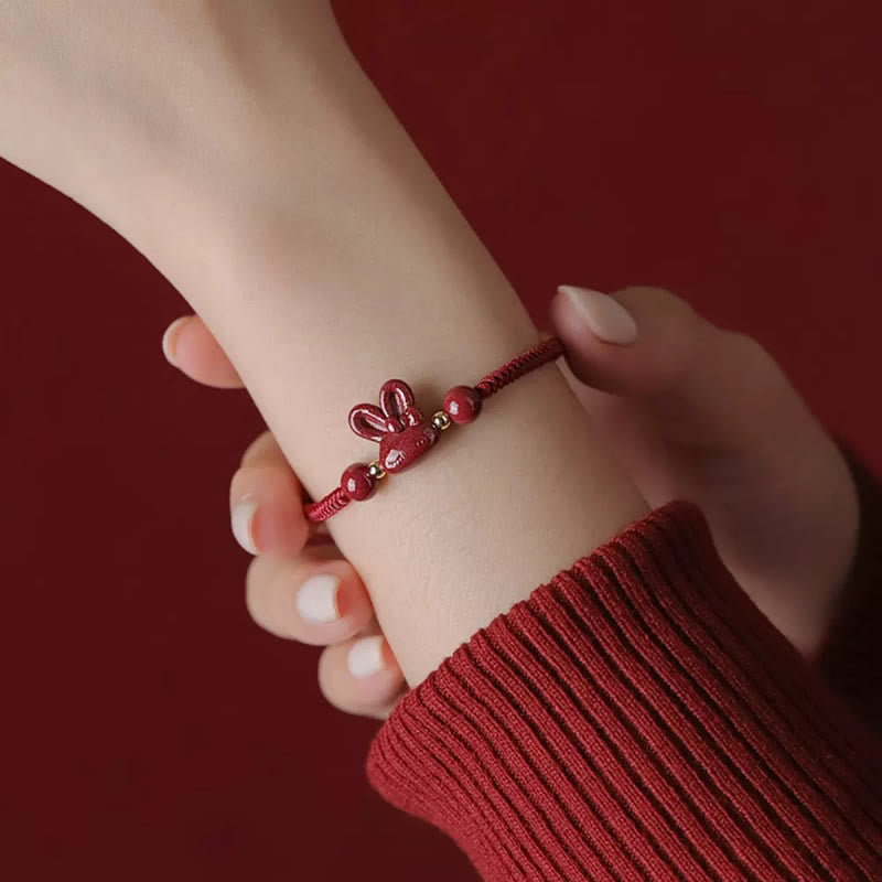 Bracelet en corde rouge fait main en Buddha Stones avec signe du zodiaque chinois et lapin porte-bonheur