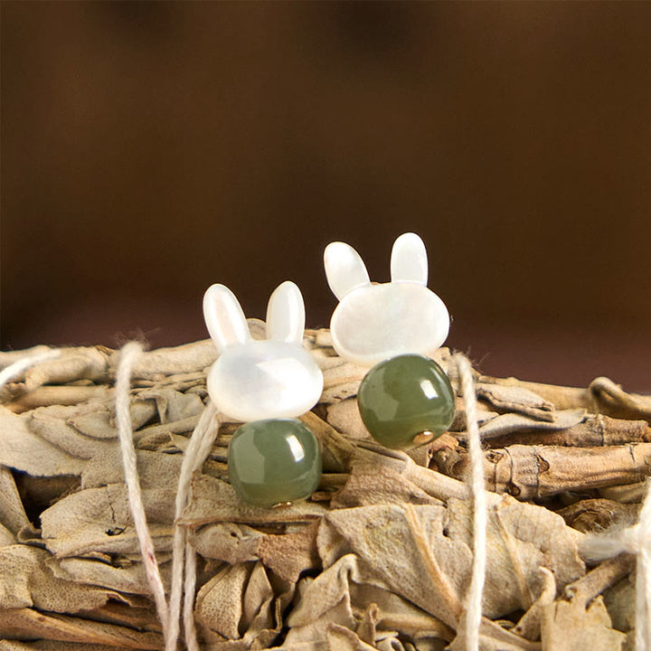 Boucles d'oreilles porte-bonheur en jade Hetian avec lapin mignon et pierre de Tridacna Buddha Stones