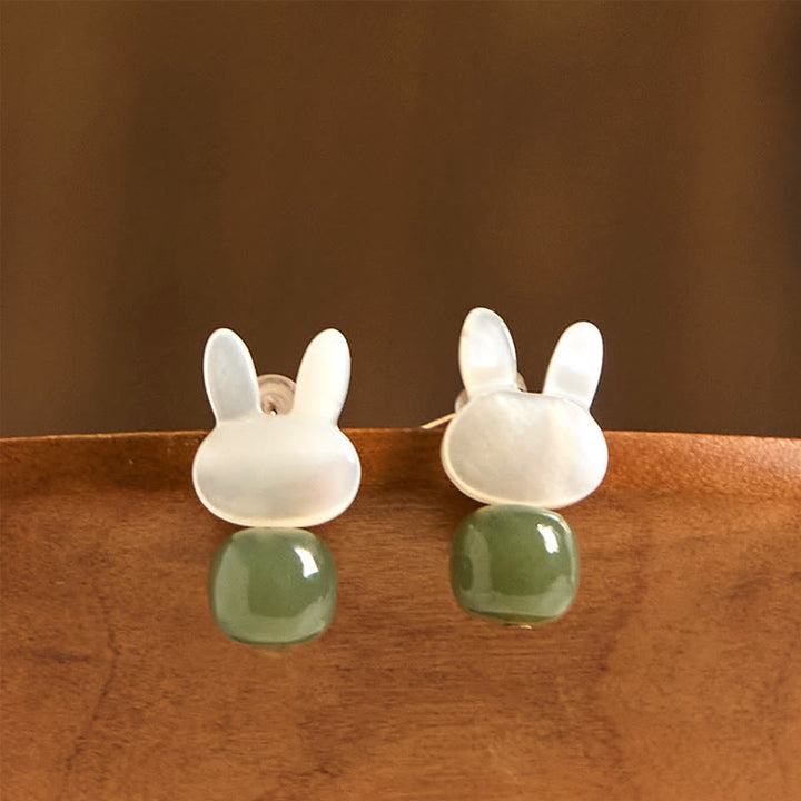 Boucles d'oreilles porte-bonheur en jade Hetian avec lapin mignon et pierre de Tridacna Buddha Stones