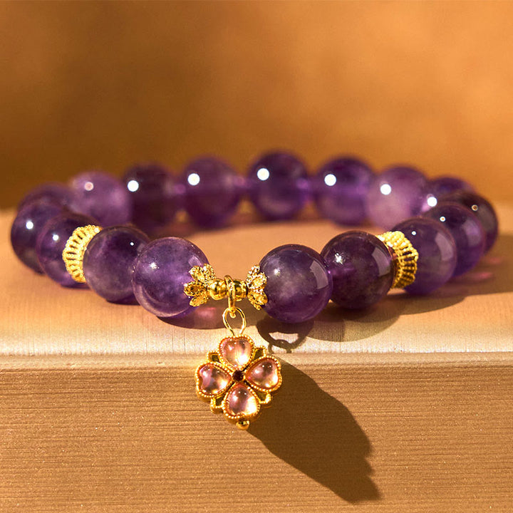 Bracelet de communication avec breloque en améthyste naturelle et trèfle à quatre feuilles de Buddha Stones