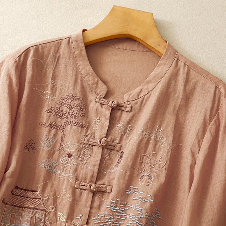 Chemise décontractée en coton à manches trois-quarts et col ras du cou avec broderies de plantes et boutons en forme de grenouille pour femmes Buddha Stones
