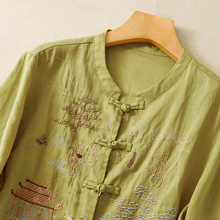 Chemise décontractée en coton à manches trois-quarts et col ras du cou avec broderies de plantes et boutons en forme de grenouille pour femmes Buddha Stones
