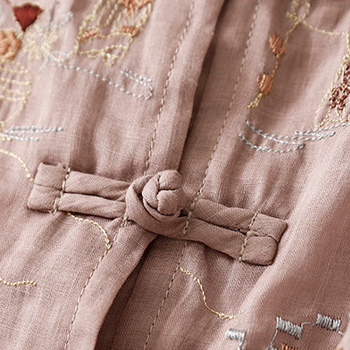 Chemise décontractée en coton à manches trois-quarts et col ras du cou avec broderies de plantes et boutons en forme de grenouille pour femmes Buddha Stones