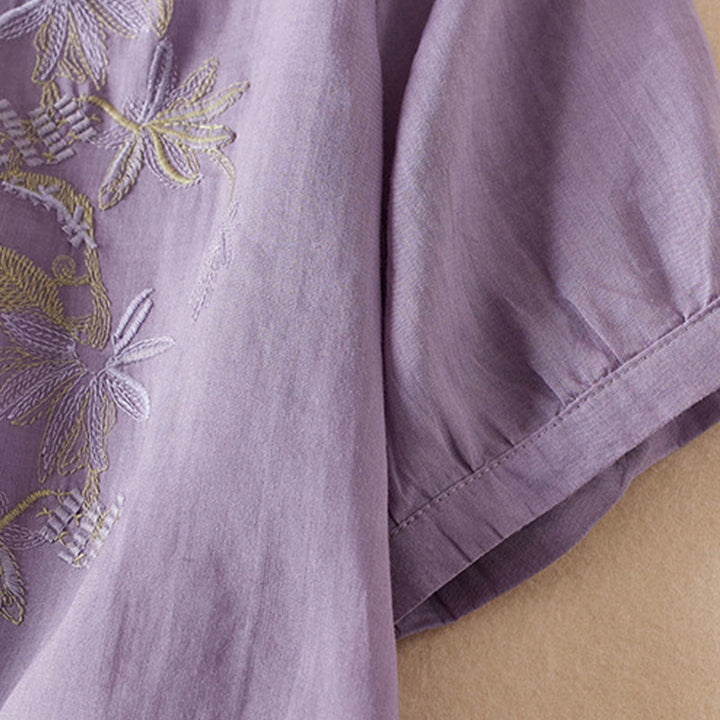 Chemise décontractée à manches courtes et col en V pour femme avec broderies de Buddha Stones et plantes