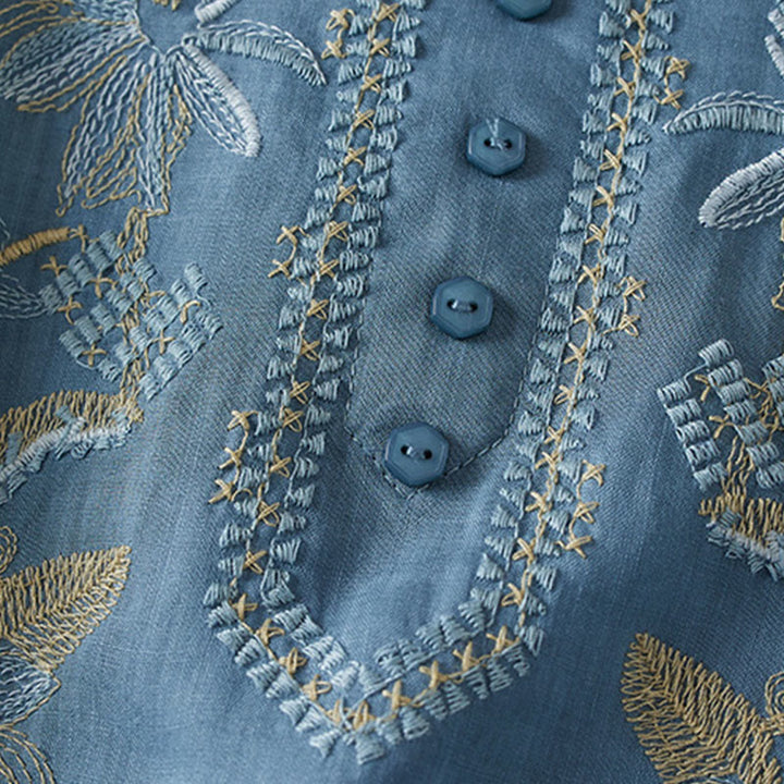 Chemise décontractée à manches courtes et col en V pour femme avec broderies de Buddha Stones et plantes