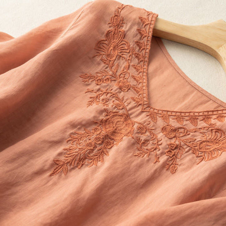 Chemise décontractée en coton à manches mi-longues et col en V pour femme avec broderie florale et Buddha Stones