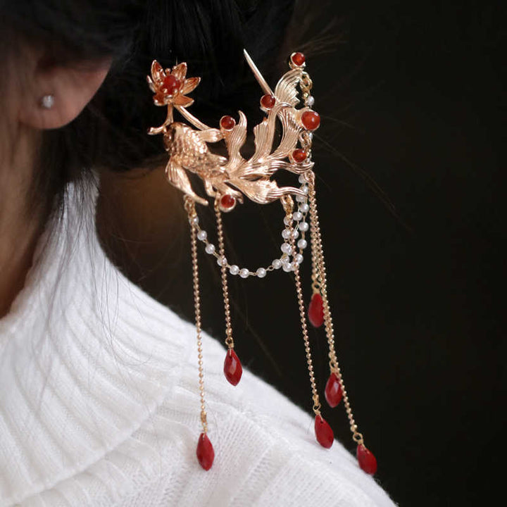 Peigne à cheveux en forme de fleur de poisson koï de style chinois avec Buddha Stones et agate rouge en cuivre plaqué or