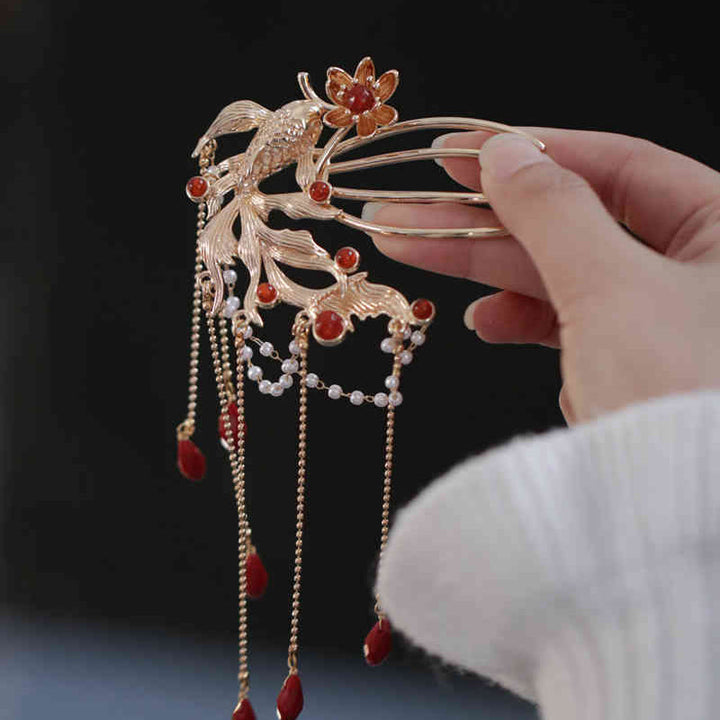 Peigne à cheveux en forme de fleur de poisson koï de style chinois avec Buddha Stones et agate rouge en cuivre plaqué or