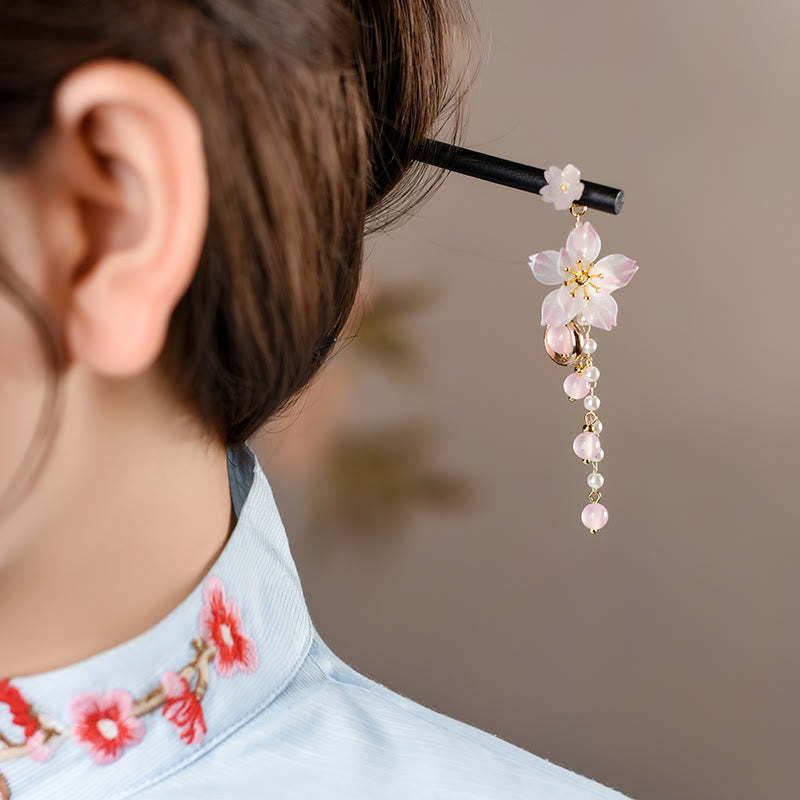 Épingle à cheveux en bois à pompon en fleur de poirier de style artistique Buddha Stones