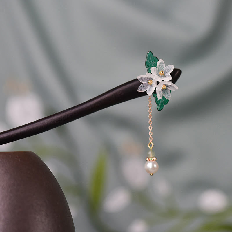 Épingle à cheveux en bois avec pompon et perles de muguet et Buddha Stones