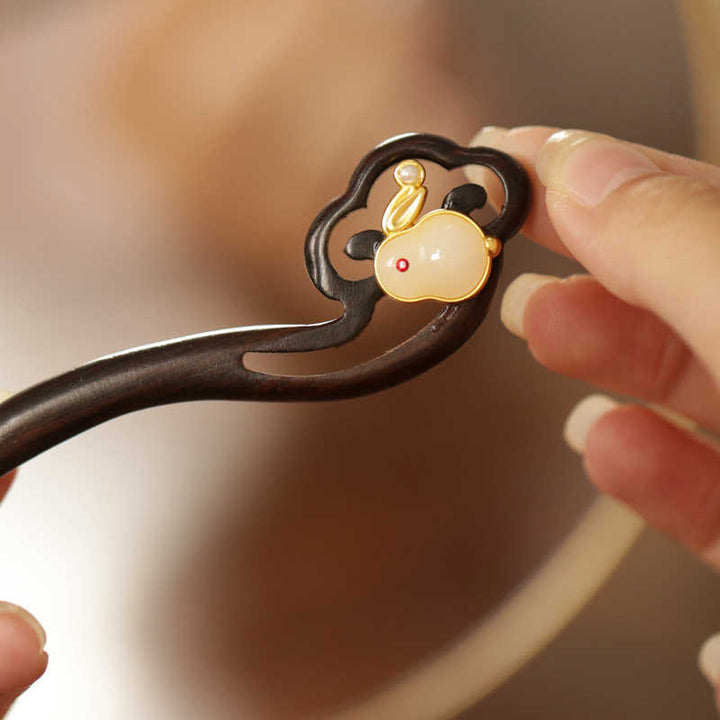 Épingle à cheveux de protection en bois de santal avec nuage de bon augure et Buddha Stones