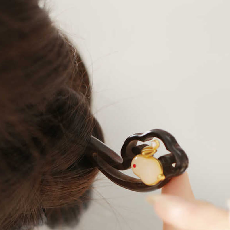 Épingle à cheveux de protection en bois de santal avec nuage de bon augure et Buddha Stones