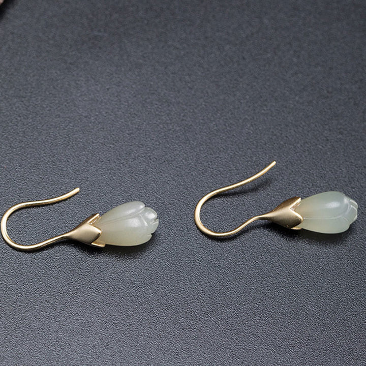 Buddha Stones d'oreilles pendantes en argent sterling 925 avec jade Hetian et magnolia
