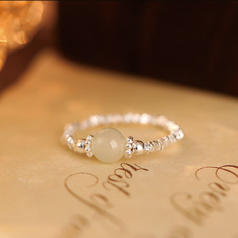 Bague élastique porte-bonheur en argent sterling 925 avec petites perles de jade Hetian naturelles et pierres de Buddha Stones