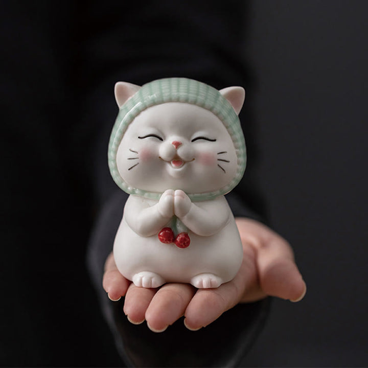 Figurine en céramique représentant un chat porte-bonheur en écharpe, Buddha Stones - Chat 5,7*6,4*9,1cm - image 1