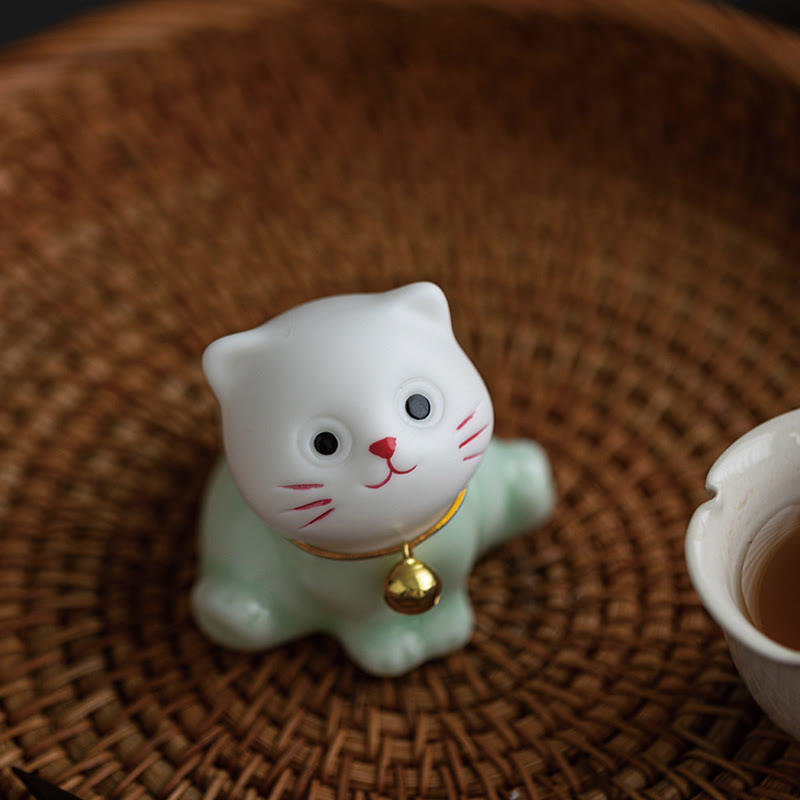 Figurine de Buddha Stones bonheur en céramique vert clair et blanc représentant un mini chat porte-bonheur - image 9